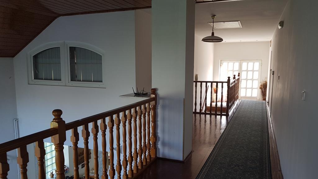 Guest House Luxotel Zrenjanin Buitenkant foto